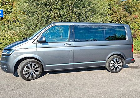 VW T6 Multivan Volkswagen T6.1 Multivan Generation SIX 2,0L TDI DSG