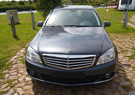 Mercedes-Benz C 180 CGI BlueEFFICIENCY ELEGANCE Autom. ELE...