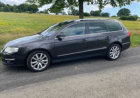 VW Passat Variant Volkswagen 2.0 TDI DPF 125kW Highline Va...