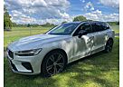 Volvo V60 T8 Twin Engine AWD R Design 8 Gang Geartroni