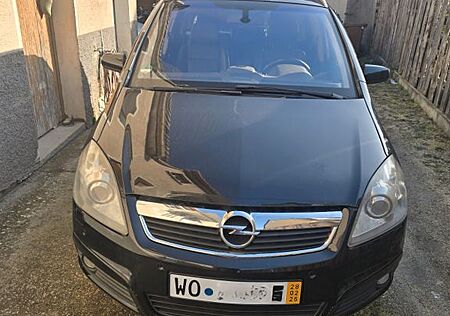 Opel Zafira 2.2 direct -