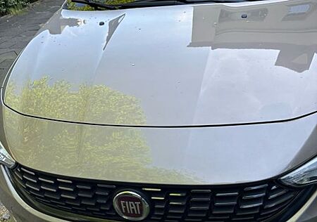 Fiat Tipo 1.4 16V EASY Super gepflegt wenig KM