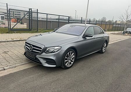 Mercedes-Benz E 220 d 4MATIC Autom. AMG Line, volle Ausstatung