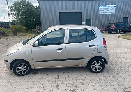 Hyundai i10 1.1 expression expression