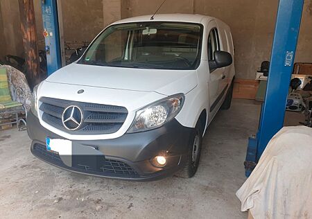 Mercedes-Benz Citan extra lang mit Scheiben Tausch/ Inz.