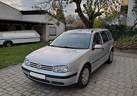 VW Golf Volkswagen 1.9TDI 74kW Comfortline Variant Comfortline