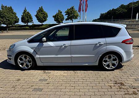 Ford S-Max Titanium S