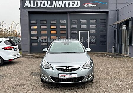 Opel Astra J Innovation Tempo/Xenon Sehr Gepflegt