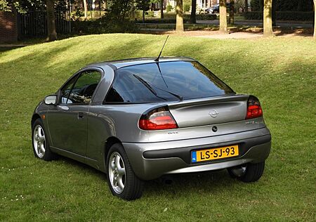 Opel Tigra 1.6 16V EINZIGARTIG 36.900 Km Neu Wagen