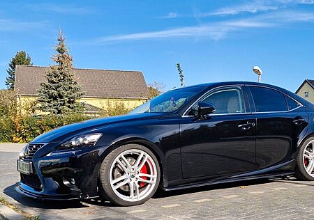 Lexus IS 200 IS200t Luxury Line Standheizung uvm