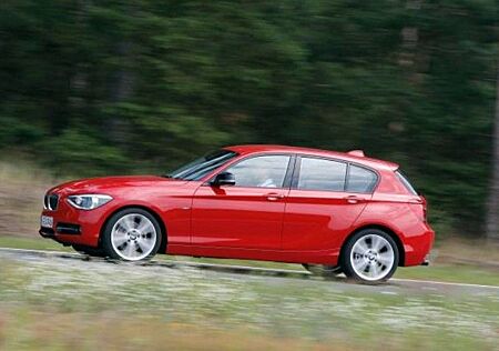 BMW 118i Sport Line Sport Line