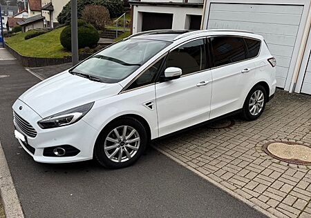 Ford S-Max 2,0 TDCi 132kW 7-Sitzer, LED, Standheizun