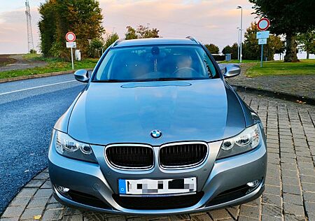 BMW 318i Touring Edition Exclusive Edition Exclusive