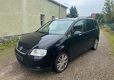 VW Touran Volkswagen 2.0 TDI Highline