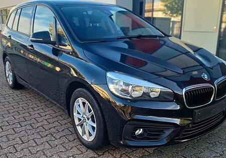 BMW 2er 218 GRAN TOURER 1. HAND | SCHECKHEFTGEPFLEGT