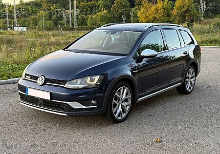 VW Golf Volkswagen 2.0 TDI 135kW DSG 4MOTION BMT Alltrack ...