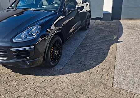 Porsche Cayenne Diesel GTS Paket