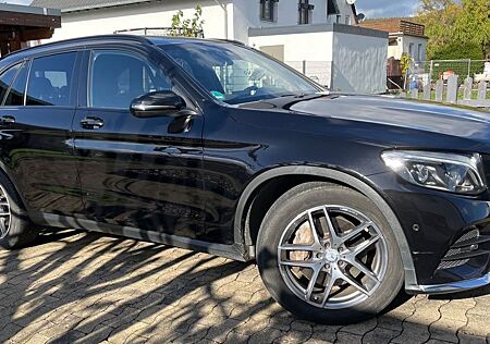 Mercedes-Benz GLC 220 d 4MATIC AMG Line Autom. AMG Line