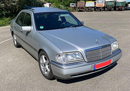 Mercedes-Benz C 180 ELEGANCE Elegance