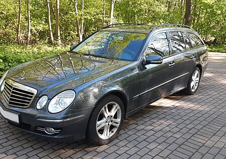 Mercedes-Benz E 200 W211 E200 CDI T AVANTGARDE Navi BiXenon Sitzheiz