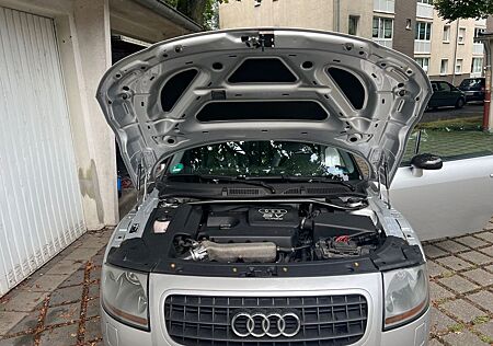 Audi TT Coupe 1.8T 132 kW -