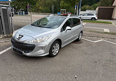 Peugeot 308 SW Neue Tüv AHK | Panorama 7-Sitzer
