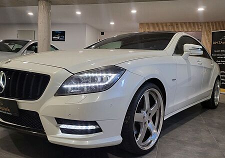 Mercedes-Benz CLS 350 /63 AMG Optik 89.000 Km Pearl Weiß 1HAND