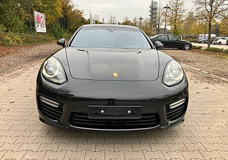 Porsche Panamera Turbo S Executive