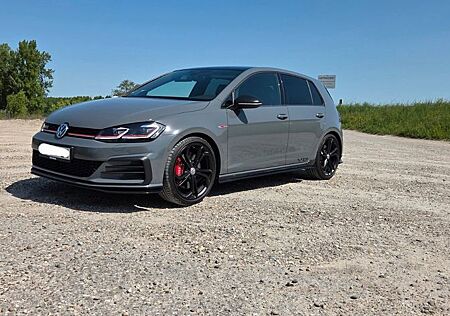 VW Golf Volkswagen VII GTI TCR