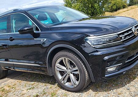 VW Tiguan Volkswagen 2.0 TSI 132kW DSG 4MOTION Highline R-Line