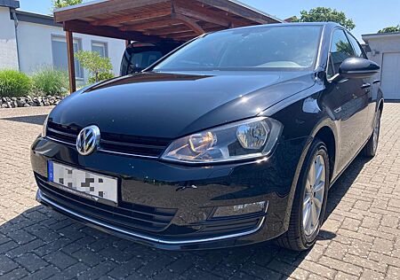 VW Golf Volkswagen 1.2 TSI BMT LOUNGE TÜV u. Service NEU PDC