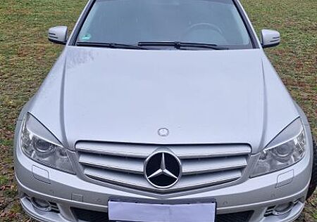 Mercedes-Benz C 200 CGI BlueEFFICIENCY Autom. -