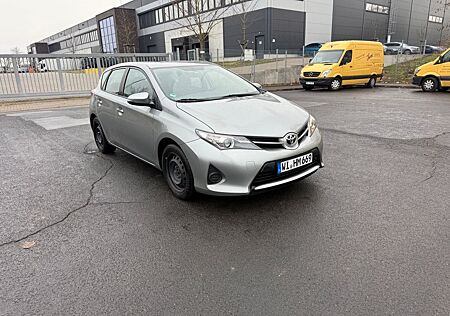 Toyota Auris 1,33-l-Dual-VVT-i -