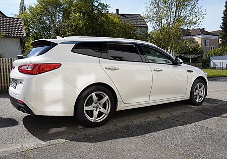 Kia Optima 1.7 CRDi DCT Sportswagon Spirit