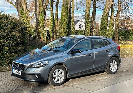 Volvo V90 Cross Country V40 Cross Country D3 Geartronic - Navi - TOP