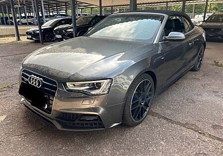 Audi A5 Cabriolet 2.0 TDI quattro/NAVI/Xenon-Led