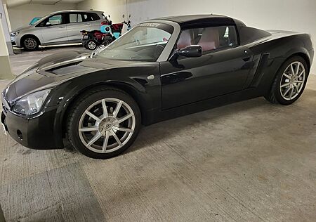 Opel Speedster 2.2 -