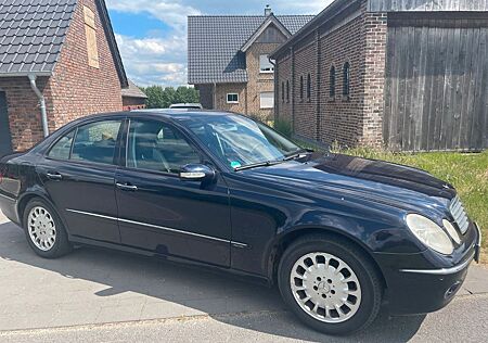 Mercedes-Benz E 200 KOMPRESSOR ELEGANCE Elegance