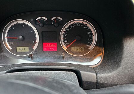VW Bora Volkswagen 1.9TDI reparierter Unfallwagen