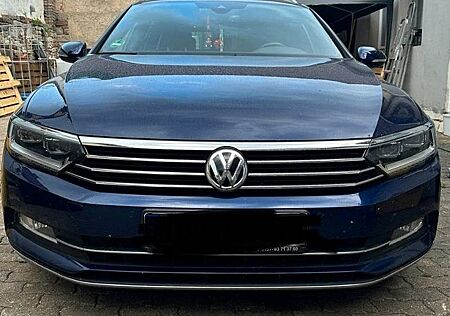 VW Passat Volkswagen 2.0 TDI SCR 140kW DSG 4MOT Comf. Vari...