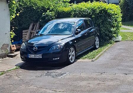 Mazda 3 **Motor klackert**