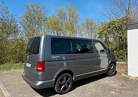 VW T5 Multivan Volkswagen , 180PS, 4 motion, SCR Kat