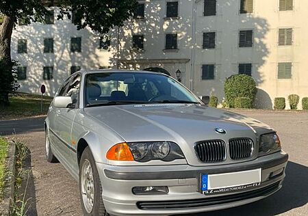 BMW 320 E46 - wenig km - Schiebedach - AHK