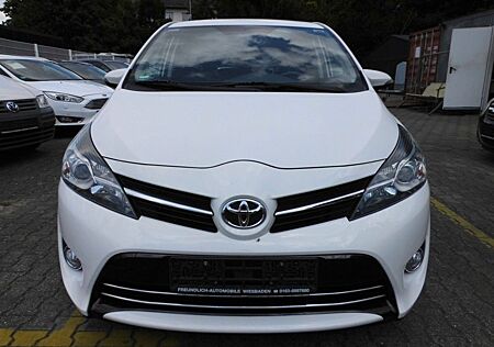 Toyota Verso Life