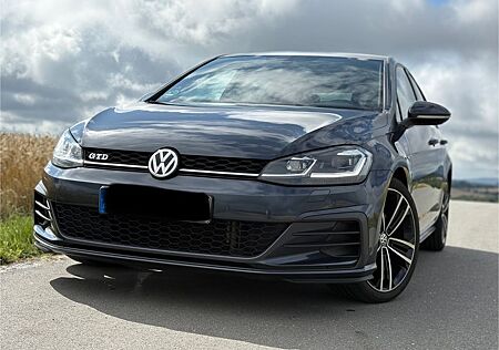 VW Golf Volkswagen 7 2.0 TDI DSG GTD