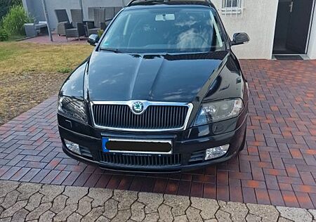 Skoda Octavia Combi 2.0 TDI DSG XEON NAVI KAMERA 1Z5