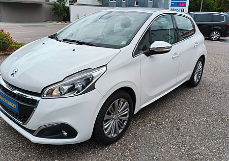 Peugeot 208 Allure
