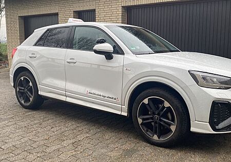 Audi Q2 30 TDI S line