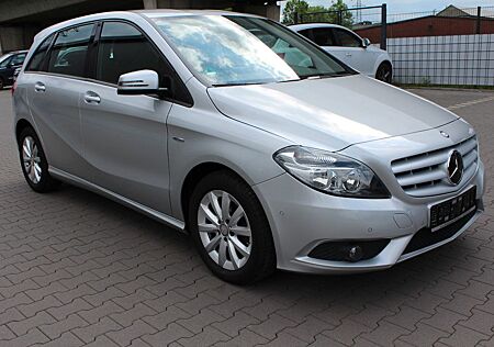 Mercedes-Benz B 180 BlueEfficiency Navi PDC SHZ MFL USB