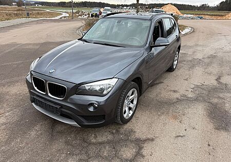 BMW X1 20 i sDrive *SHZ*Alu*Pano*